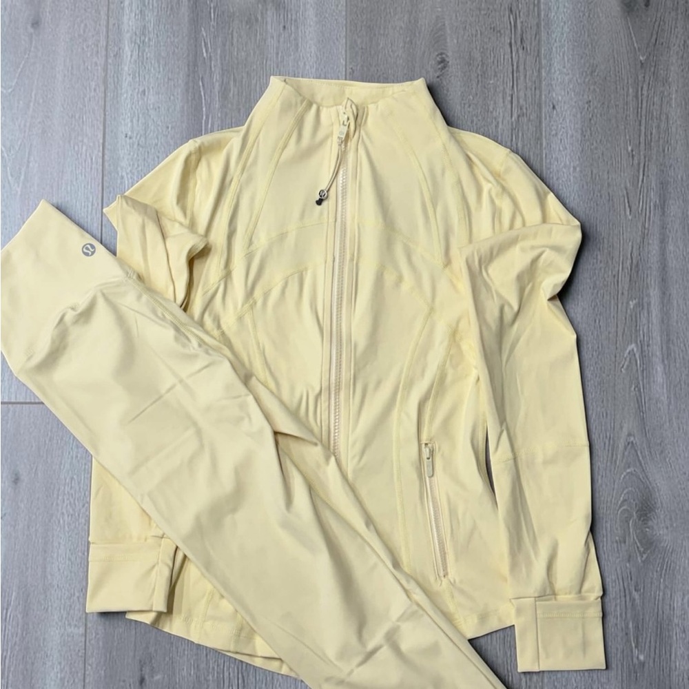 Lululemon‎ Define Jacket & Leggings Set Butter Cream Women’s Activewear Like New